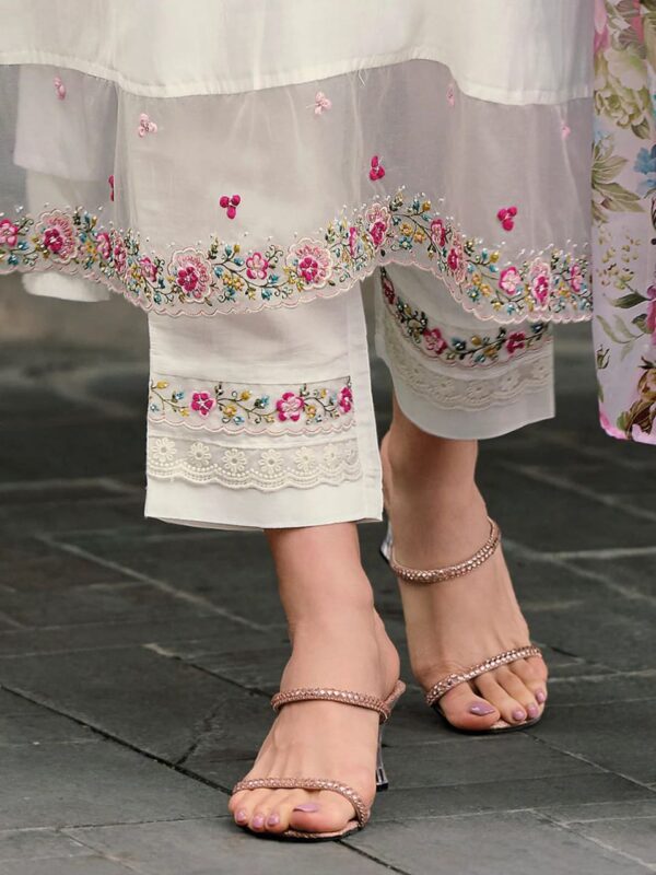 Floral kurti with pant and dupatta - Image 3